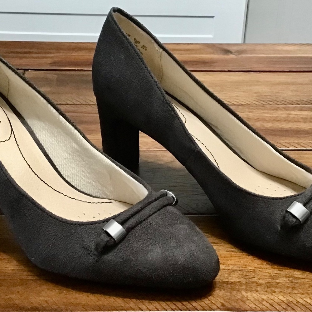 LifeStride Gianna Pump~Stone Grey~Size 7W
